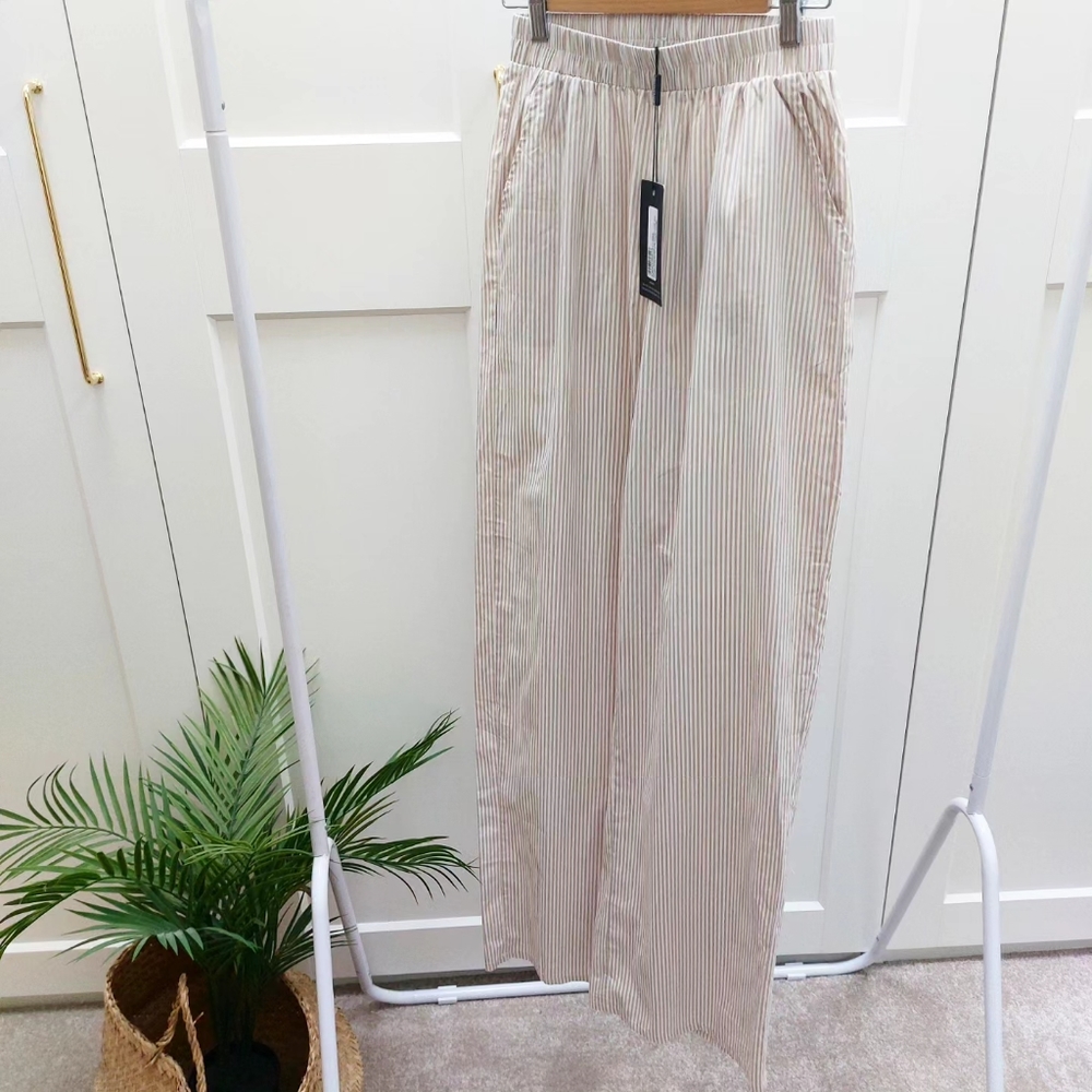 PrettyLittleThing pin striped wide leg trousers size 8 BNWT - Picture 2 of 9